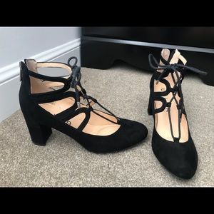 2.5” Black Heel size 7.5
